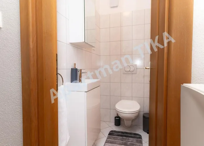 Tika Ciovo Apartament *