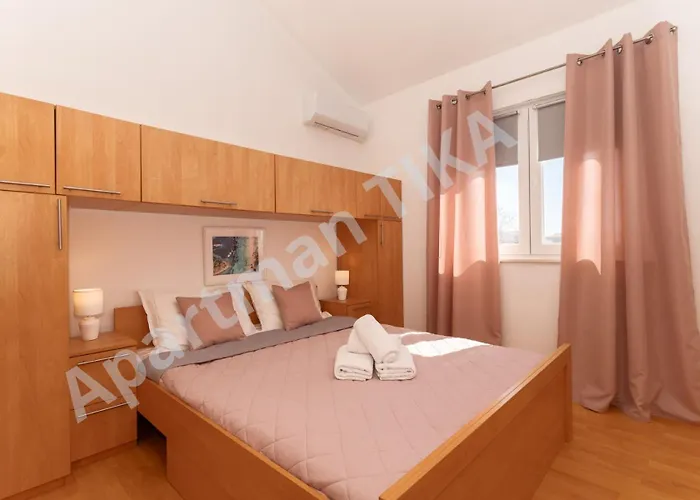 Tika Ciovo Apartment