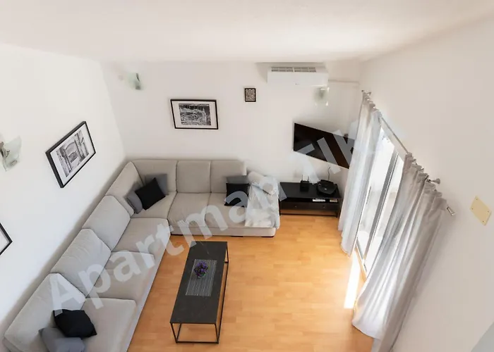Apartment Tika Ciovo